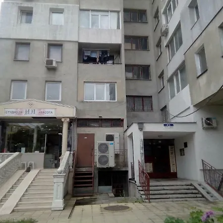 Nana's * Варна